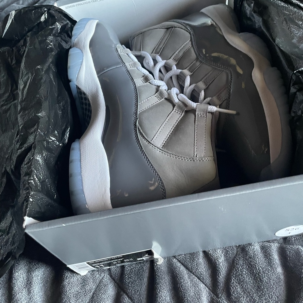 Cool greys - Picture 2 of 3